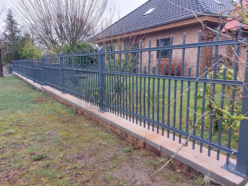 AP Zaune - Standardowe ogrodzenia - sprzedaż i kompleksowy montaż ogrodzeń metalowych - apzaune.de